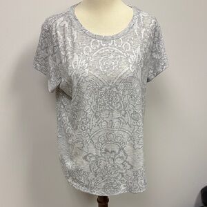 Simply Vera Vera Wang Gray Floral Short Sleeve Top